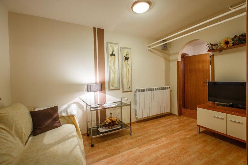 Apartmani Gilda Vrsar Exterior photo